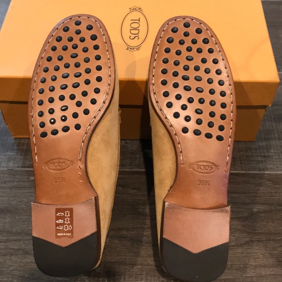 Tod’s Suede Loafer - Picture 5 of 6